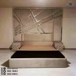 جداريه مع قطع استيل ذهبيه