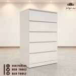 ⁦غرفة نوم كريمية بلمسات داكنة عصرية⁩ - الصورة ⁦3⁩